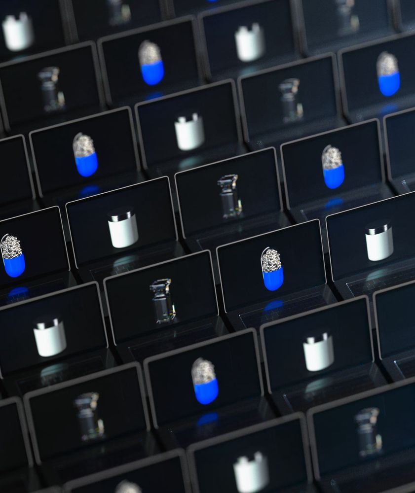 rows of laptops displaying a variety of products onscreen